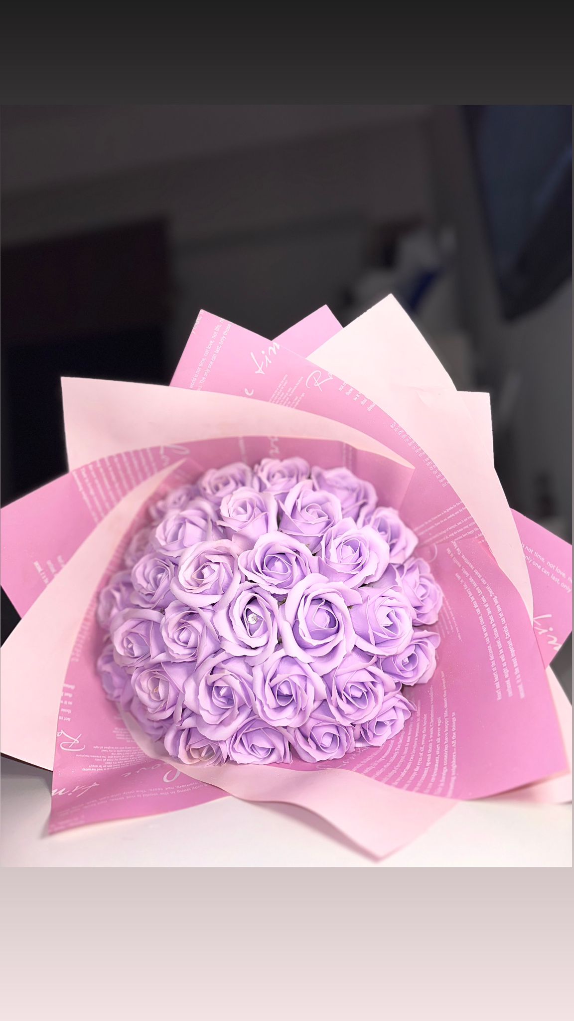 buchete de flori, flori premium, florărie online, livrare flori, aranjamente florale, buchete elegante, cadouri memorabile, flori pentru aniversare, flori pentru zi de naștere, flori pentru iubită, trandafiri premium, buchete personalizate, flori pentru evenimente, flori pentru Valentine’s Day, flori pentru 8 Martie, aranjamente florale moderne, flori cu livrare rapidă, cadouri romantice, cutii cu flori, buchete rafinate